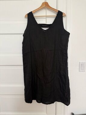 Cut Loose Back Tab LinenDress